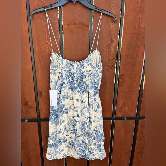 New Reformation Marin Floral Mini Dress in Blue and White Pompadour - Picture 3 of 10